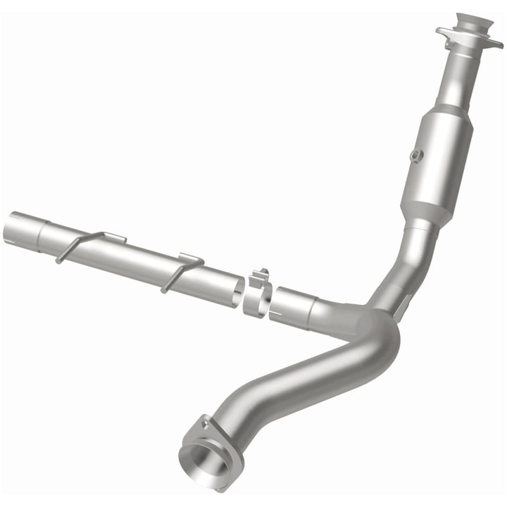 MagnaFlow OEM-Grade Direct-Fit Catalytic Converter - Ford Expedition 2007-2009 - Passenger Side, view 29