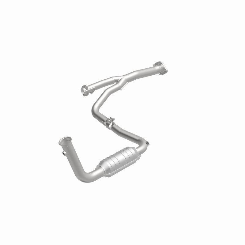 MagnaFlow OEM-Grade Direct-Fit Catalytic Converter - Jeep Liberty 2004 3.7L - Driver Side Front, view 14