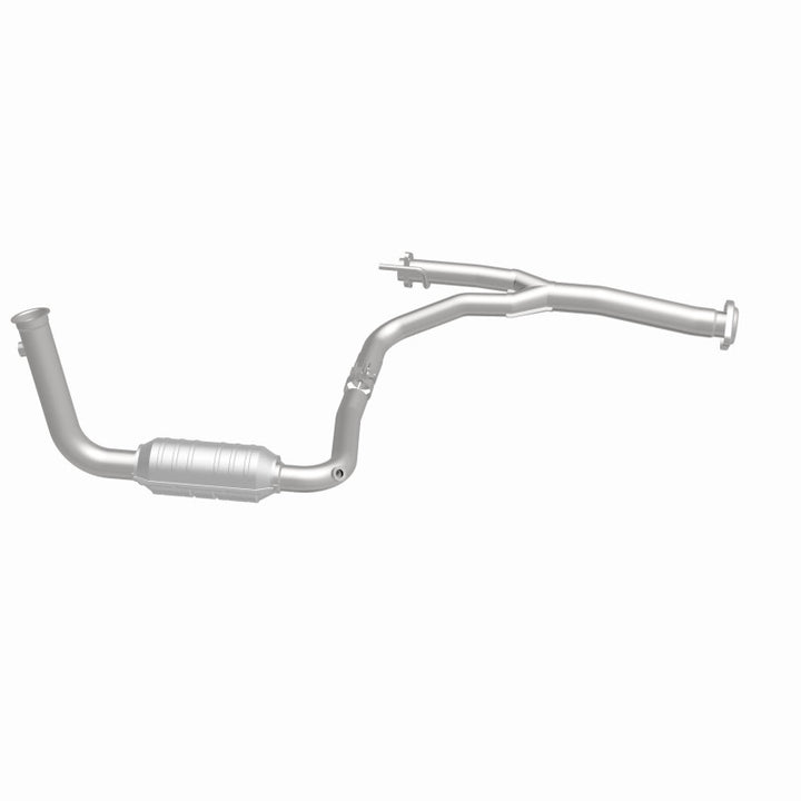 MagnaFlow OEM-Grade Direct-Fit Catalytic Converter - Jeep Liberty 2004 3.7L - Driver Side Front, view 15