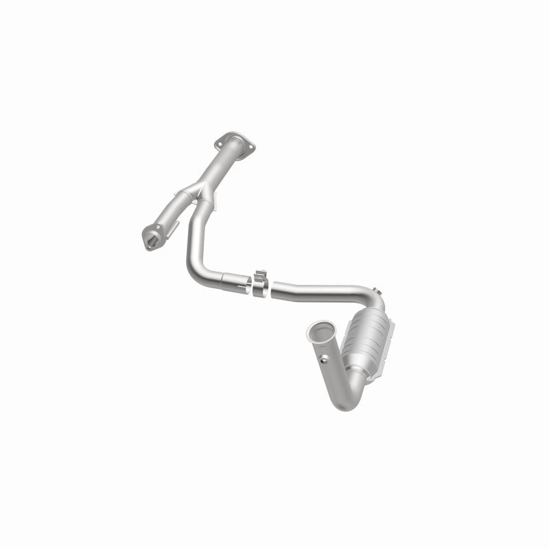 MagnaFlow OEM-Grade Direct-Fit Catalytic Converter - Jeep Liberty 2004 3.7L - Driver Side Front, view 19