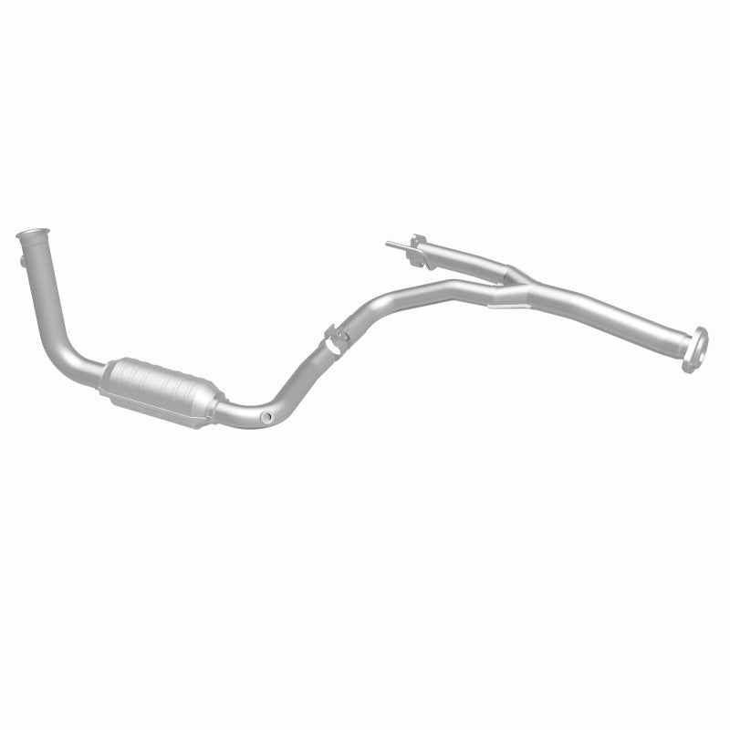 MagnaFlow OEM-Grade Direct-Fit Catalytic Converter - Jeep Liberty 2004 3.7L - Driver Side Front, view 22