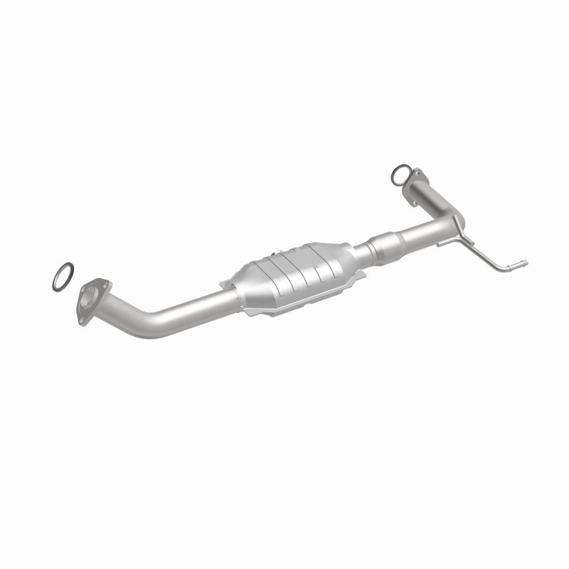MagnaFlow OEM-Grade Direct-Fit Catalytic Converter - Toyota Tundra 2004-2006 4.7L - Driver Side Front, view 3