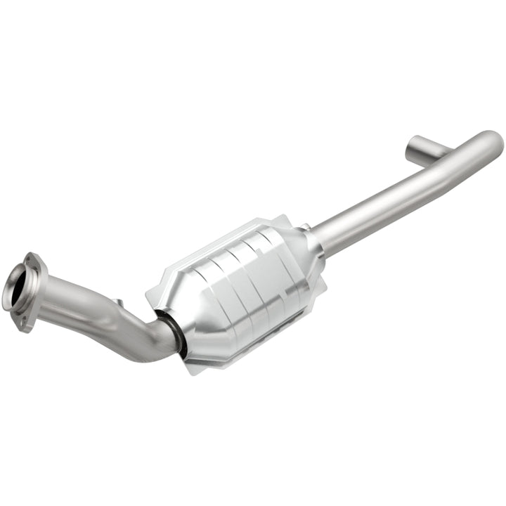 MagnaFlow OEM-Grade Direct-Fit Catalytic Converter - Dodge Ram 1500 2004-2005 5.7L - Driver Side