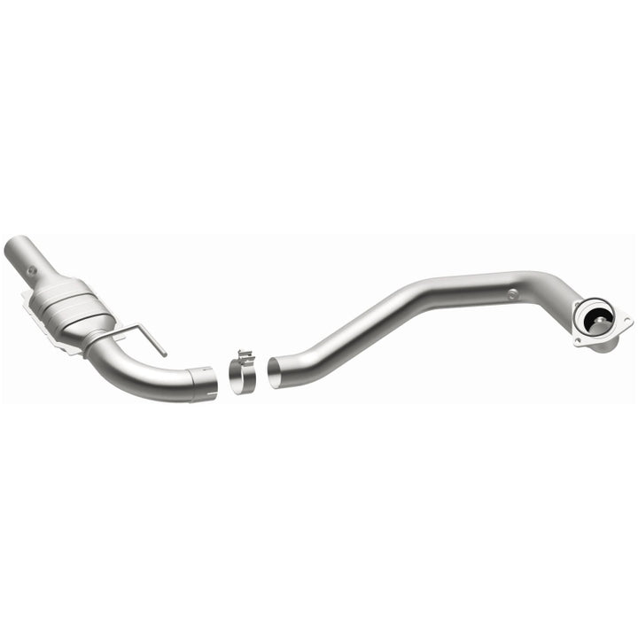 MagnaFlow OEM-Grade Direct-Fit Catalytic Converter - Chevrolet Express GMC Savana 2500 3500 2003-2009 - Driver Side, view 6