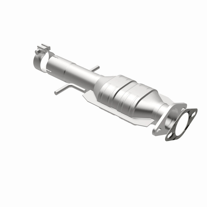 MagnaFlow OEM-Grade Direct-Fit Catalytic Converter - Pontiac G6 / Chevrolet Malibu / Saturn Aura 3.5L 2007-2010 - Underbody, view 3