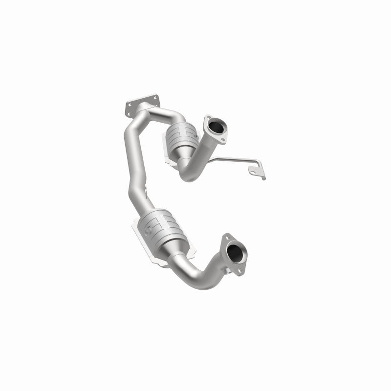 MagnaFlow OEM-Grade Direct-Fit Catalytic Converter - Ford Windstar 2001-2003 3.8L, 360 degree view