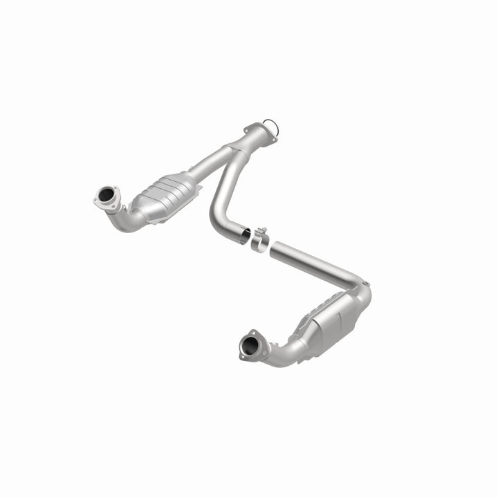 MagnaFlow OEM-Grade Direct-Fit Catalytic Converter - Chevrolet Silverado 2500 HD GMC Sierra 2500 HD 2007-2010 6.0L - Y-Pipe, view 12