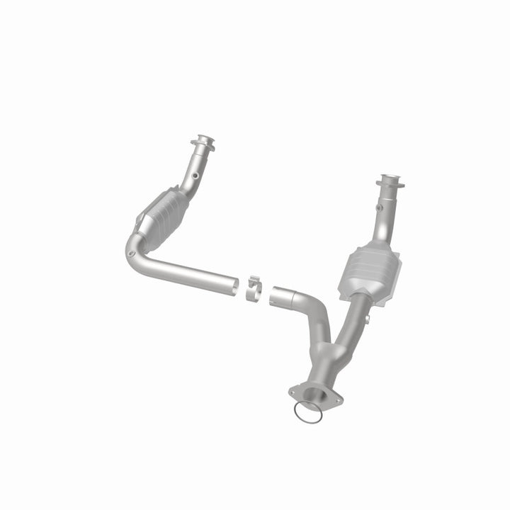 MagnaFlow OEM-Grade Direct-Fit Catalytic Converter - Chevrolet Silverado 2500 HD GMC Sierra 2500 HD 2007-2010 6.0L - Y-Pipe, view 7