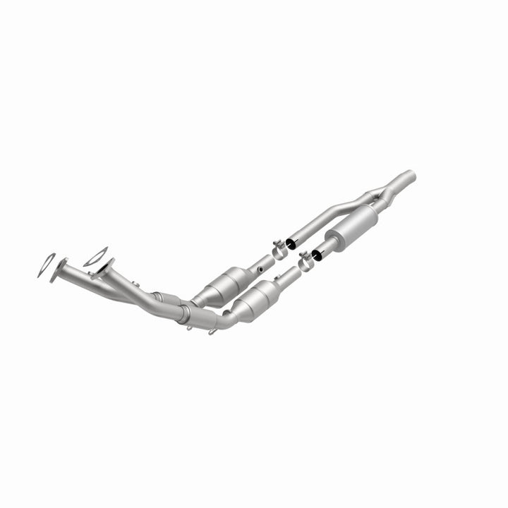 MagnaFlow OEM-Grade Direct-Fit Catalytic Converter - Audi TT Quattro 3.2L (2008-2009), 360 degree view