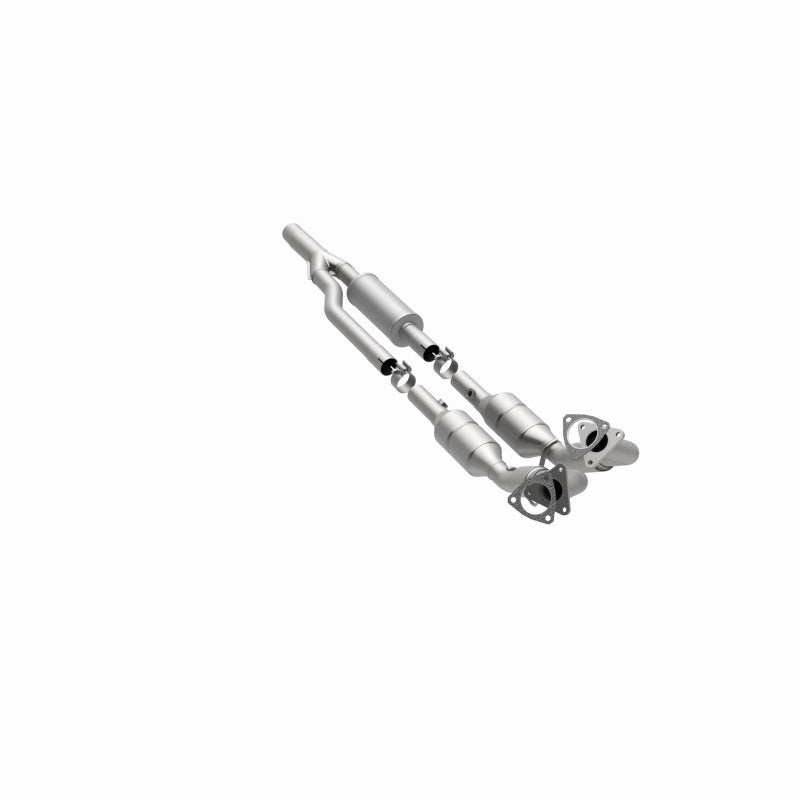 MagnaFlow OEM-Grade Direct-Fit Catalytic Converter - Audi TT Quattro 3.2L (2008-2009), 360 degree view