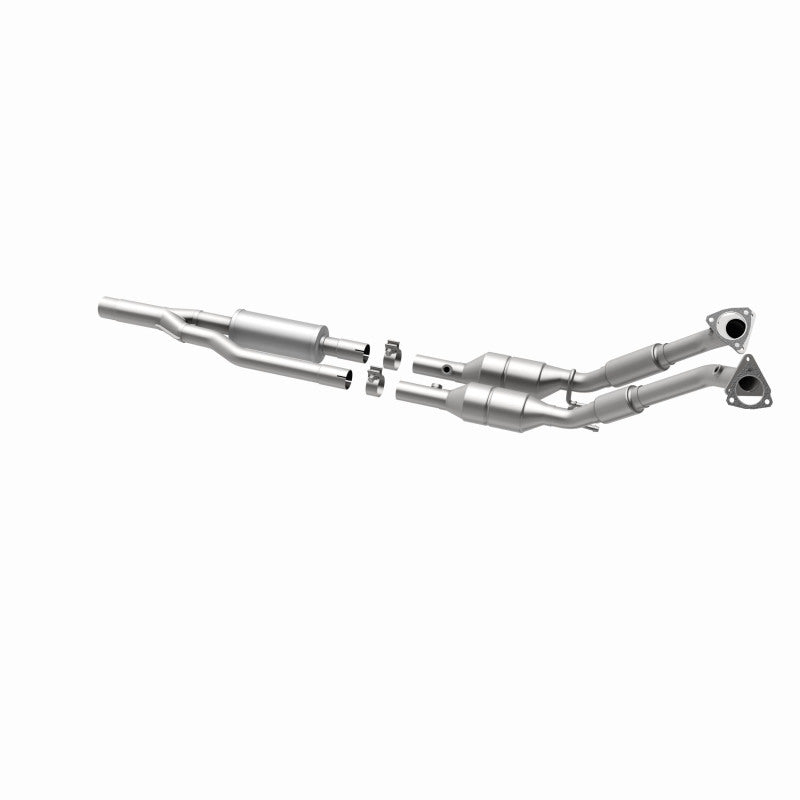 MagnaFlow OEM-Grade Direct-Fit Catalytic Converter - Audi TT Quattro 3.2L (2008-2009), 360 degree view