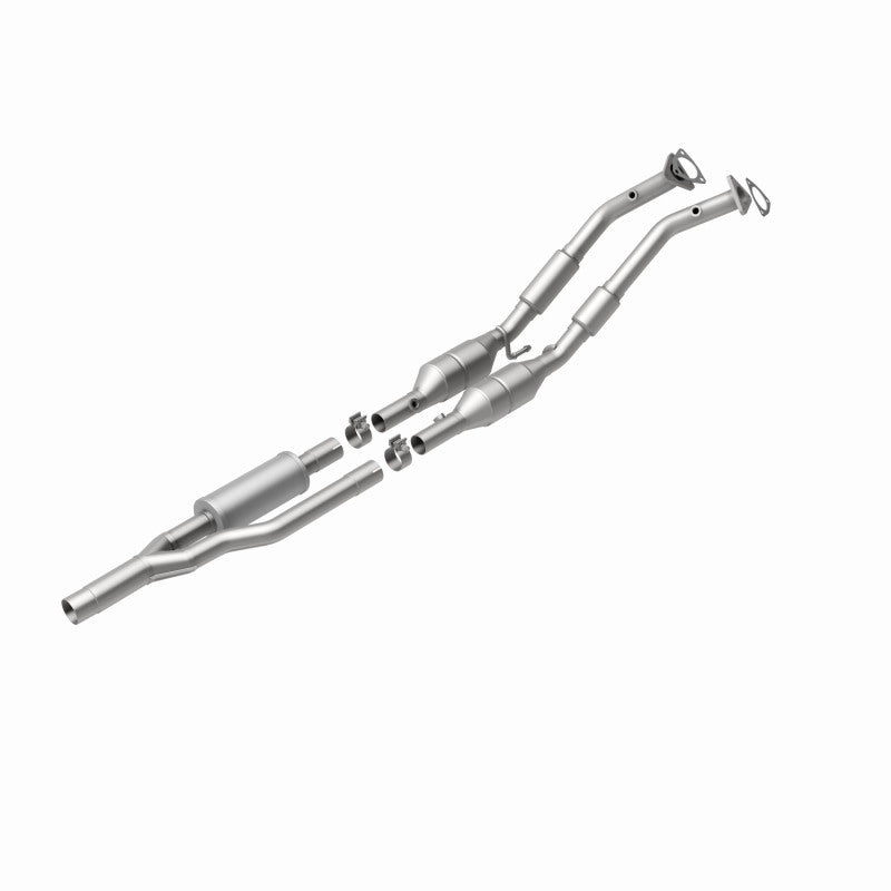 MagnaFlow OEM-Grade Direct-Fit Catalytic Converter - Audi TT Quattro 3.2L (2008-2009), 360 degree view