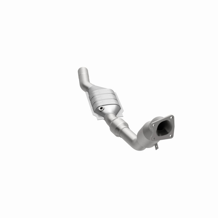 MagnaFlow OEM-Grade Direct-Fit Catalytic Converter - Audi RS6 4.2L 2003 - Driver Side, view 3