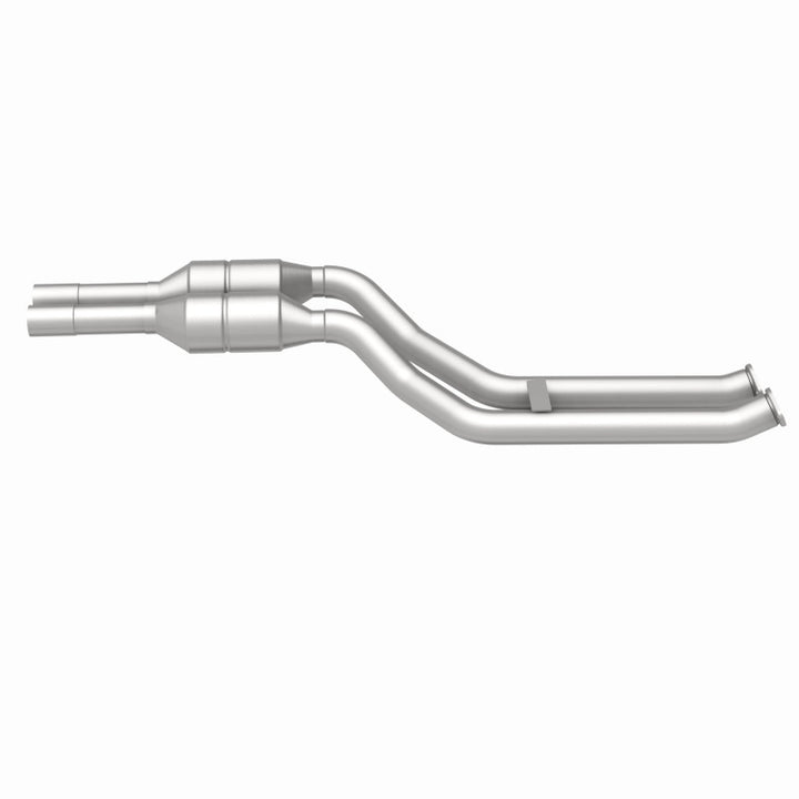 MagnaFlow OEM-Grade Direct-Fit Catalytic Converter - BMW 325i / 330i 2.5L / 3.0L 2001-2006 - Rear, view 12