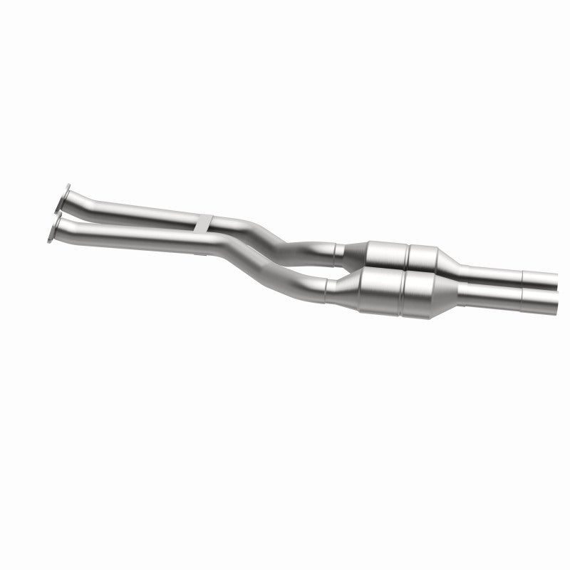 MagnaFlow OEM-Grade Direct-Fit Catalytic Converter - BMW 325i / 330i 2.5L / 3.0L 2001-2006 - Rear, view 14