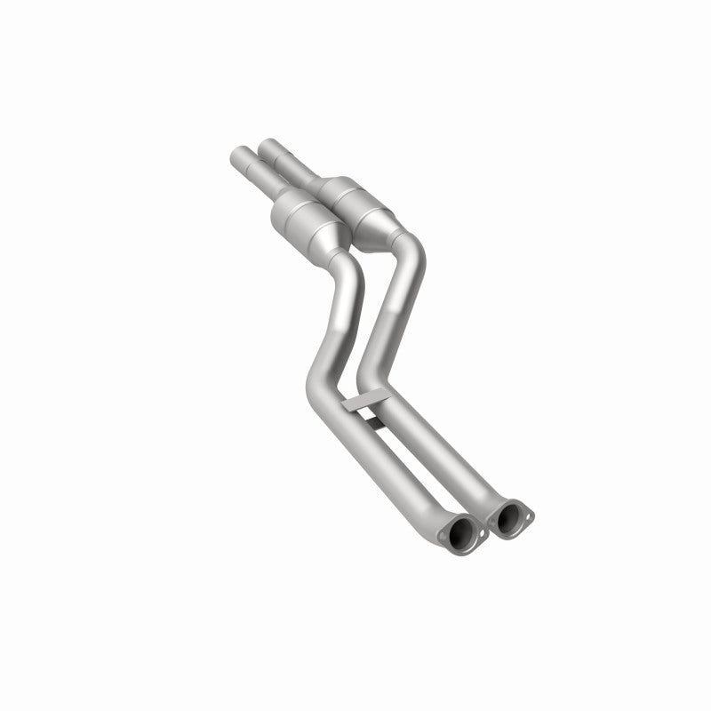 MagnaFlow OEM-Grade Direct-Fit Catalytic Converter - BMW 325i / 330i 2.5L / 3.0L 2001-2006 - Rear, view 16