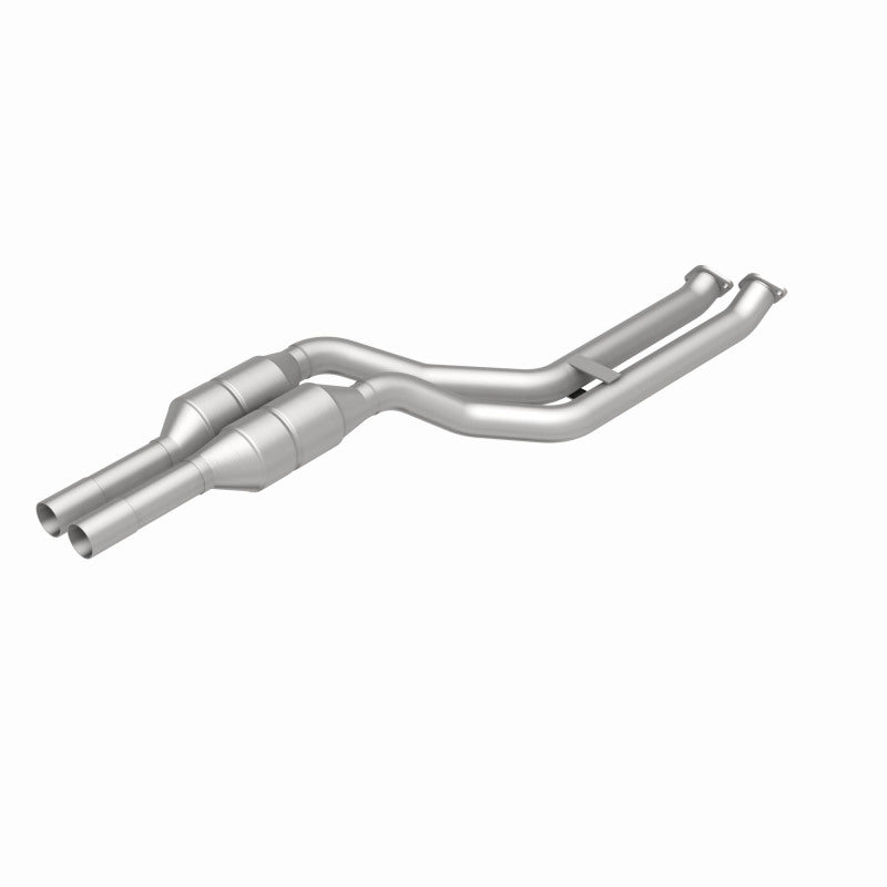 MagnaFlow OEM-Grade Direct-Fit Catalytic Converter - BMW 325i / 330i 2.5L / 3.0L 2001-2006 - Rear, view 23