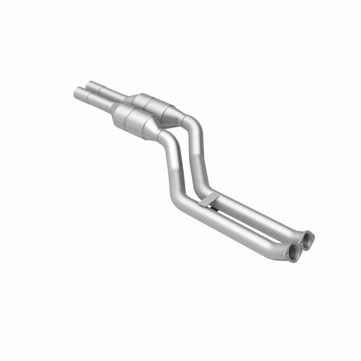 MagnaFlow OEM-Grade Direct-Fit Catalytic Converter - BMW 325i / 330i 2.5L / 3.0L 2001-2006 - Rear, view 35