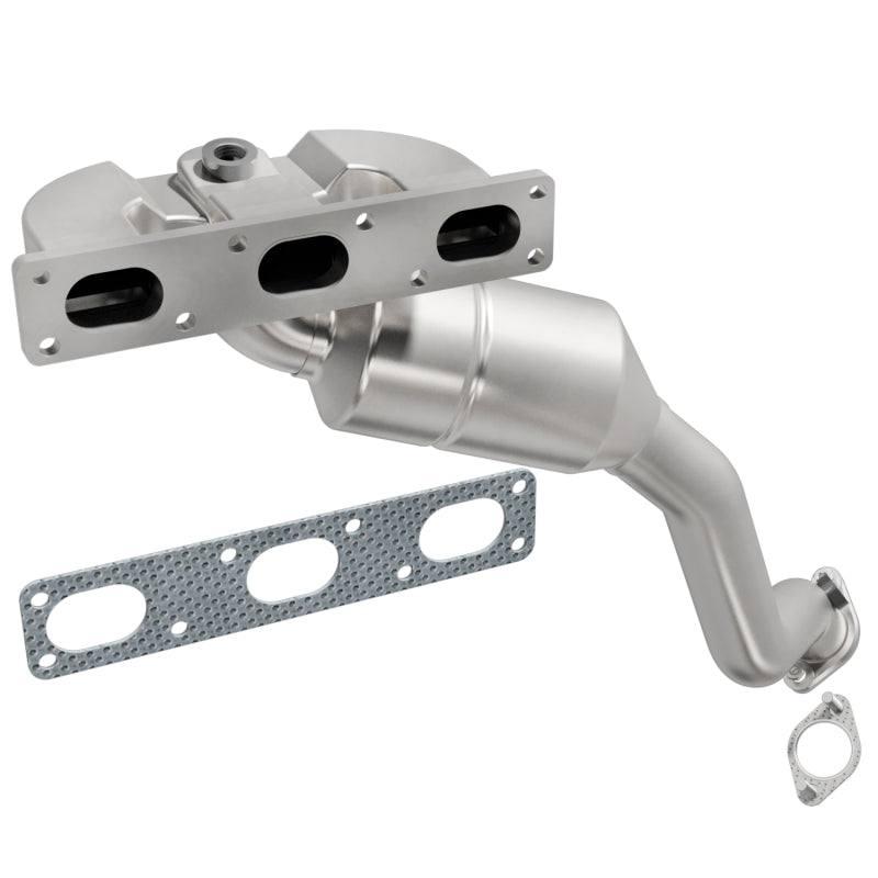 MagnaFlow OEM-Grade Direct-Fit Catalytic Converter - BMW 530i / 525i / X5 2001-2006 - Front