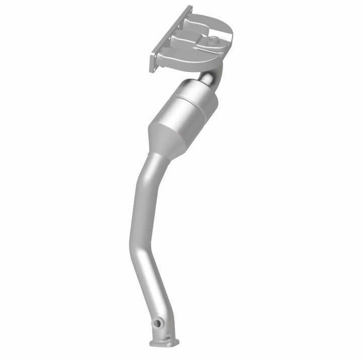 MagnaFlow OEM-Grade Direct-Fit Catalytic Converter - BMW 530i / 525i / X5 2001-2006 - Front, view 9