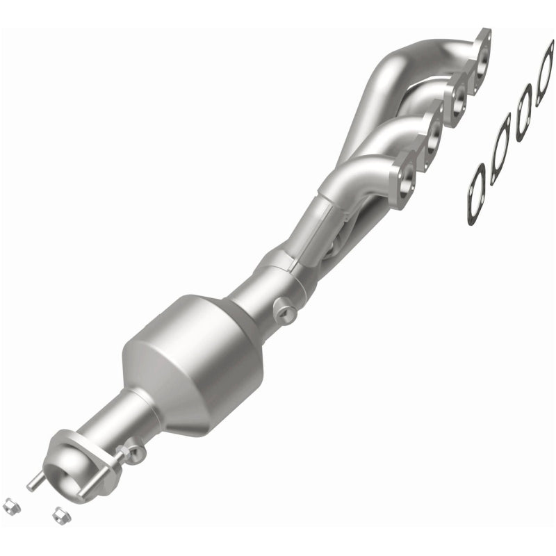 MagnaFlow OEM-Grade Direct-Fit Catalytic Converter - BMW 545i 645Ci 745i 2004-2005 - Driver Side, view 5