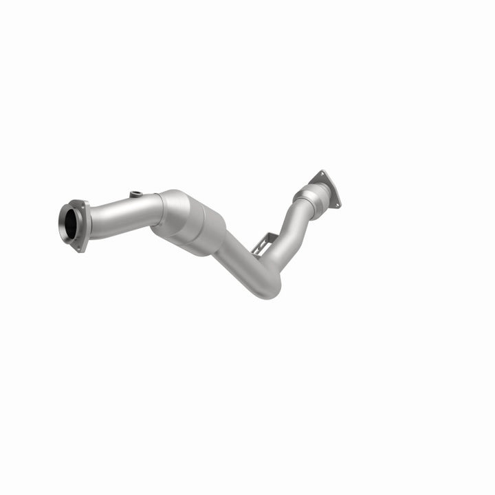 MagnaFlow OEM-Grade Direct-Fit Catalytic Converter - Volkswagen Phaeton 2004-2006 4.2L - Left Front, view 5
