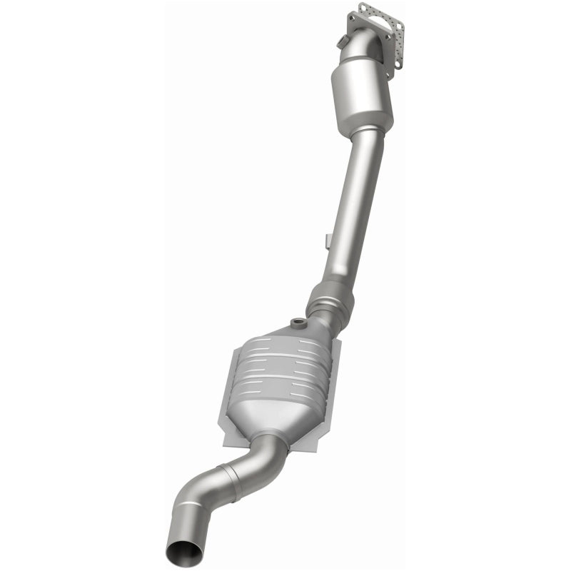 MagnaFlow OEM-Grade Direct-Fit Catalytic Converter - Audi S4 2000-2002 2.7L - Right, view 4