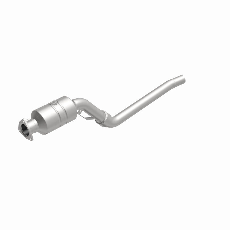 MagnaFlow OEM-Grade Direct-Fit Catalytic Converter - Audi A4 Quattro 2002-2005 3.0L, view 3