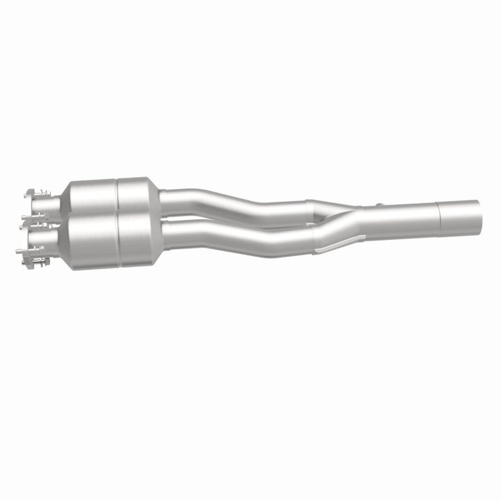 MagnaFlow OEM-Grade Direct-Fit Catalytic Converter - Audi TT Quattro 2000-2006 - Driver Side, 360 degree view