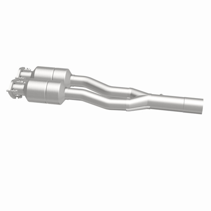 MagnaFlow OEM-Grade Direct-Fit Catalytic Converter - Audi TT Quattro 2000-2006 - Driver Side, view 4