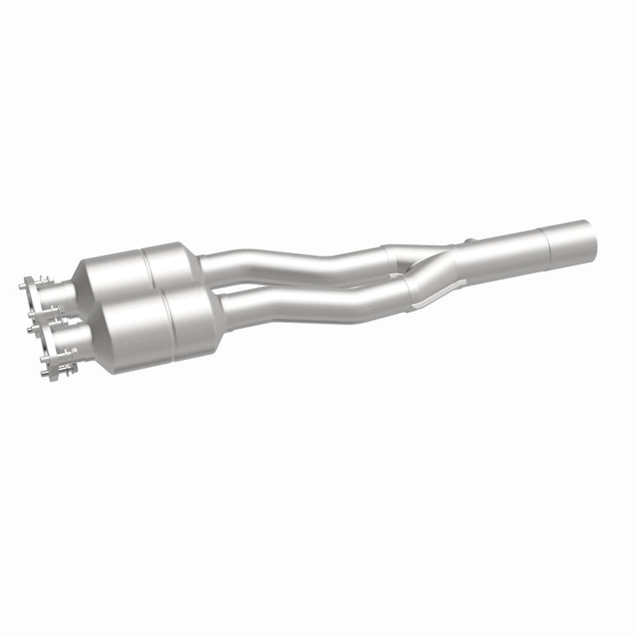 MagnaFlow OEM-Grade Direct-Fit Catalytic Converter - Audi TT Quattro 2000-2006 - Driver Side, view 5