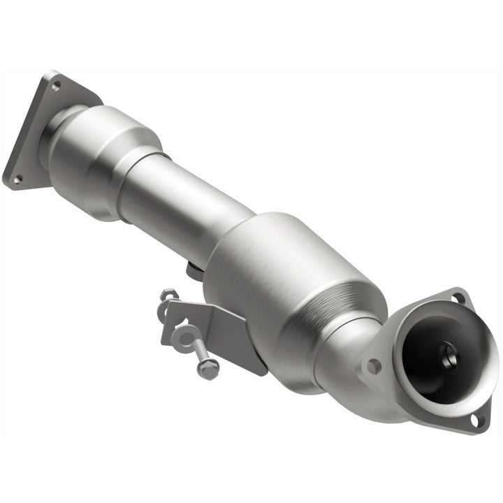 MagnaFlow OEM-Grade Direct-Fit Catalytic Converter - Volkswagen Touareg 2004-2007 4.2L - Passenger Side, view 16