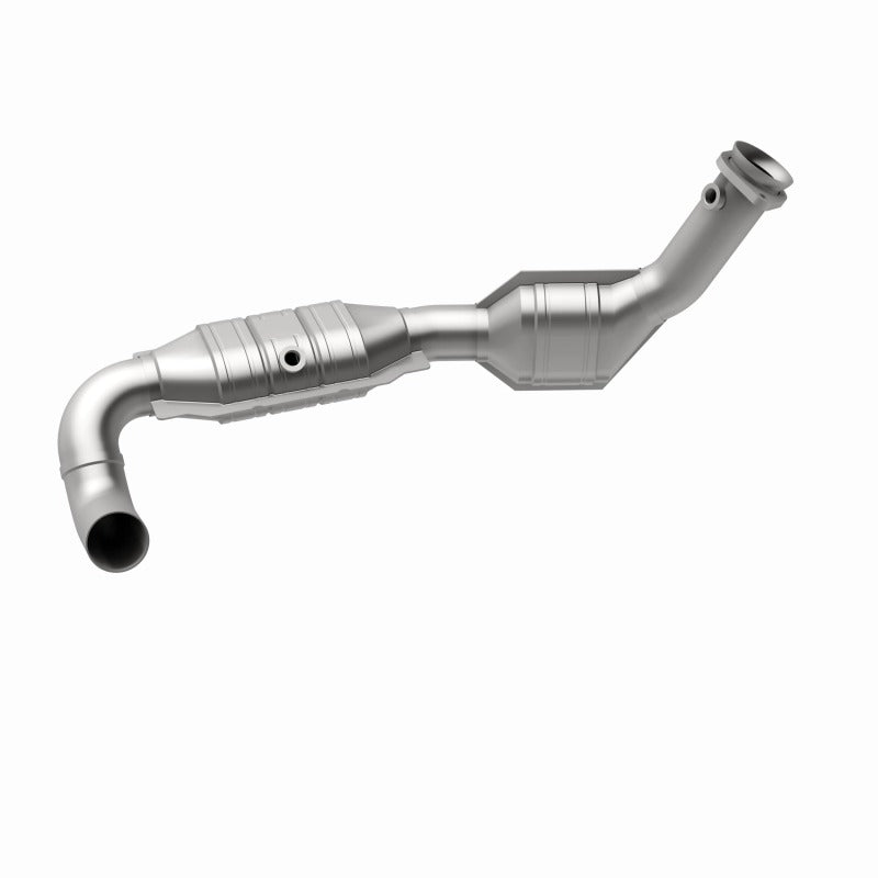 MagnaFlow OEM Grade Direct-Fit Catalytic Converter - Ford F-150 / Expedition 4.6L 2001-2004, 360 degree view