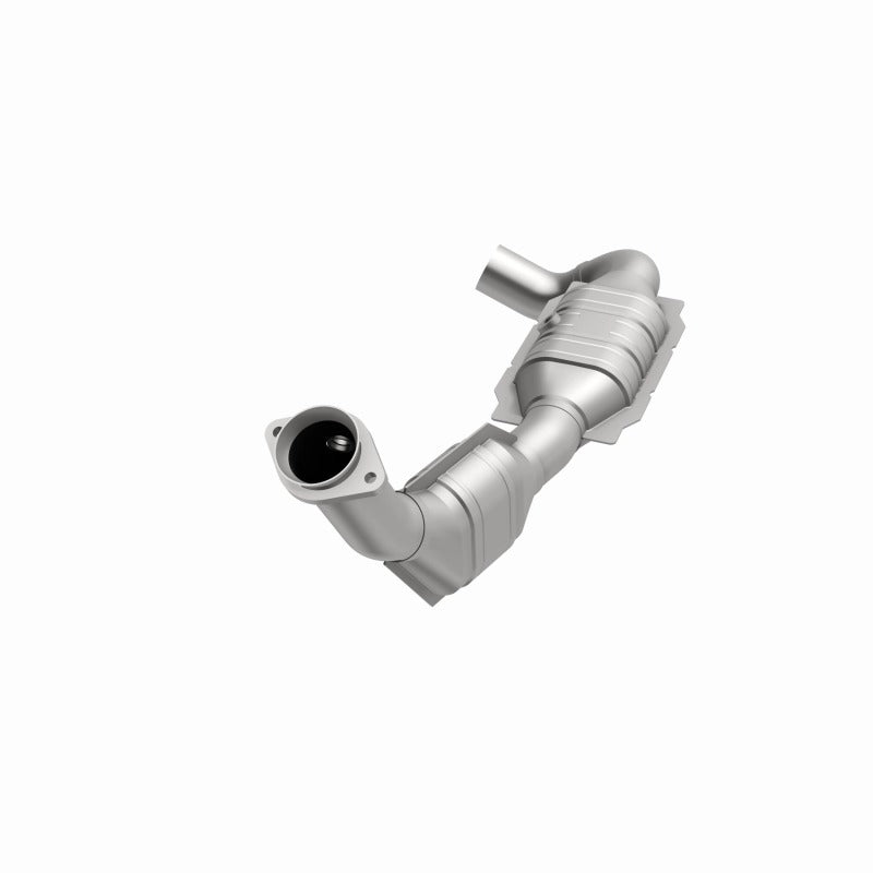 MagnaFlow OEM Grade Direct-Fit Catalytic Converter - Ford F-150 / Expedition 4.6L 2001-2004, 360 degree view
