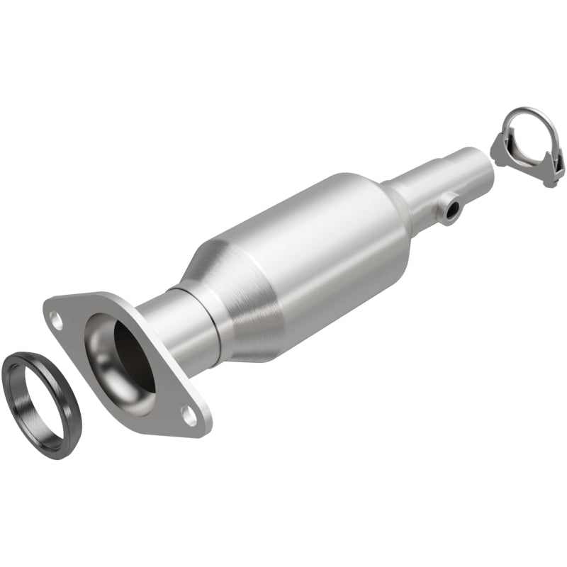MagnaFlow OEM-Grade Direct-Fit Catalytic Converter - Toyota Prius 2001-2003 1.5L