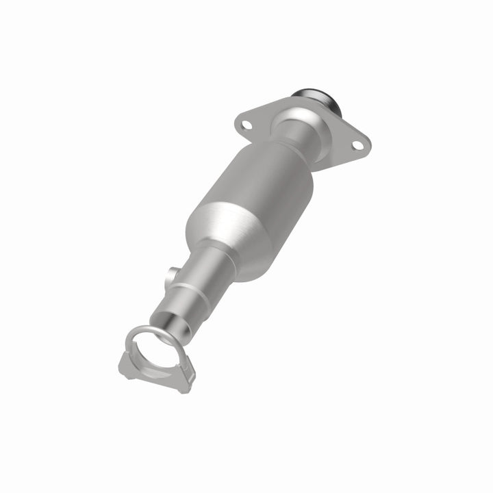 MagnaFlow OEM-Grade Direct-Fit Catalytic Converter - Toyota Prius 2001-2003 1.5L, view 4