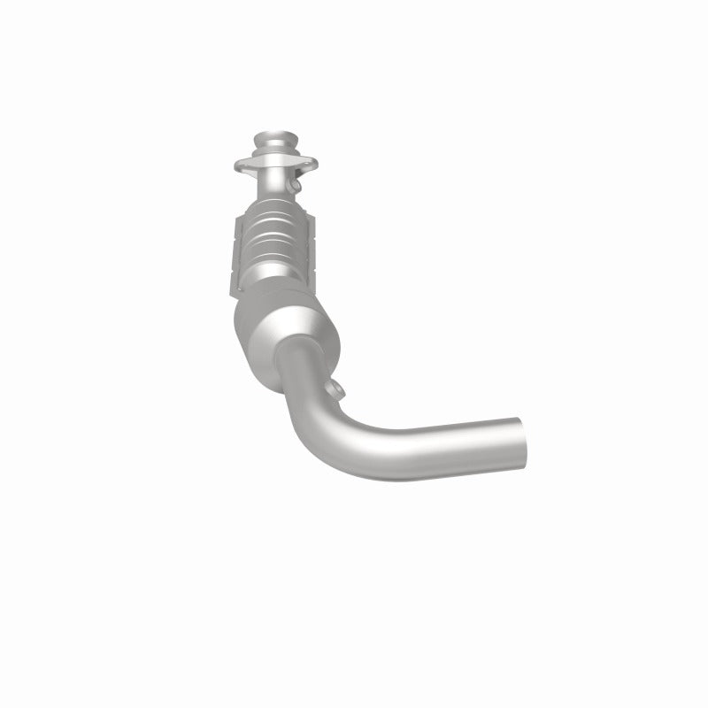 MagnaFlow OEM Grade Direct-Fit Catalytic Converter - Ford E-150 / E-250 4.6L 2005-2007 - Driver Side, 360 degree view