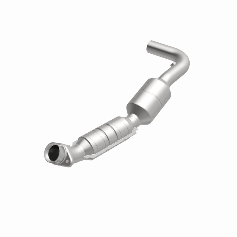 MagnaFlow OEM Grade Direct-Fit Catalytic Converter - Ford E-150 / E-250 4.6L 2005-2007 - Driver Side, 360 degree view