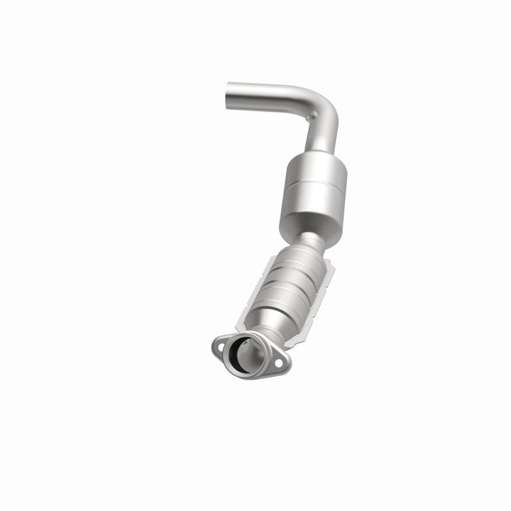 MagnaFlow OEM Grade Direct-Fit Catalytic Converter - Ford E-150 / E-250 4.6L 2005-2007 - Driver Side, 360 degree view