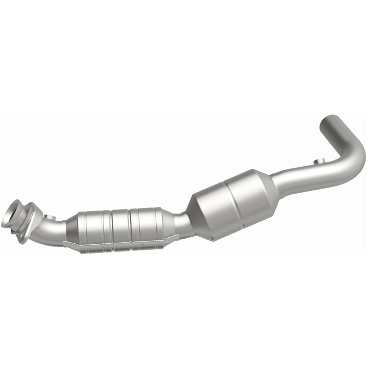 MagnaFlow OEM Grade Direct-Fit Catalytic Converter - Ford E-150 / E-250 4.6L 2005-2007 - Driver Side, view 33
