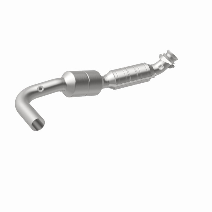 MagnaFlow OEM Grade Direct-Fit Catalytic Converter - Ford E-150 / E-250 4.6L 2005-2007 - Driver Side, 360 degree view