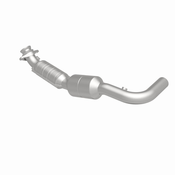 MagnaFlow OEM Grade Direct-Fit Catalytic Converter - Ford E-150 / E-250 4.6L 2005-2007 - Driver Side, 360 degree view