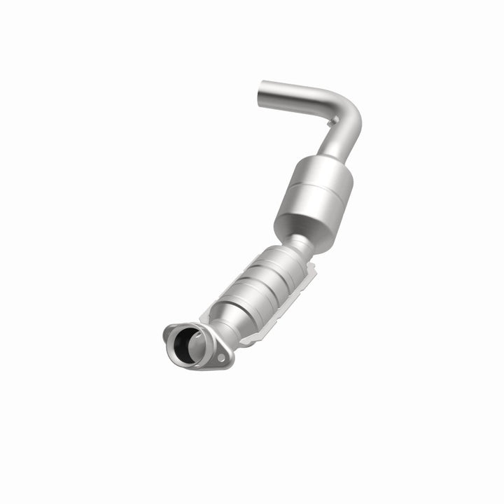 MagnaFlow OEM Grade Direct-Fit Catalytic Converter - Ford E-150 / E-250 4.6L 2005-2007 - Driver Side, 360 degree view