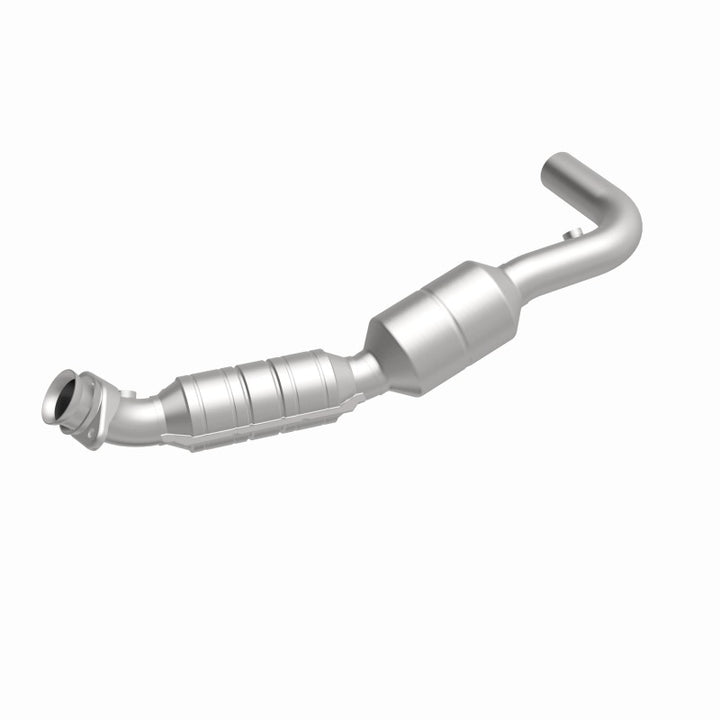 MagnaFlow OEM Grade Direct-Fit Catalytic Converter - Ford E-150 / E-250 4.6L 2005-2007 - Driver Side, 360 degree view