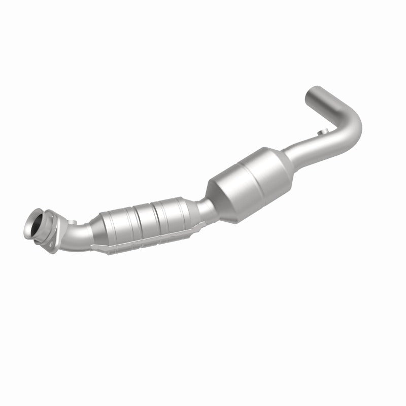 MagnaFlow OEM Grade Direct-Fit Catalytic Converter - Ford E-150 / E-250 4.6L 2005-2007 - Driver Side, 360 degree view