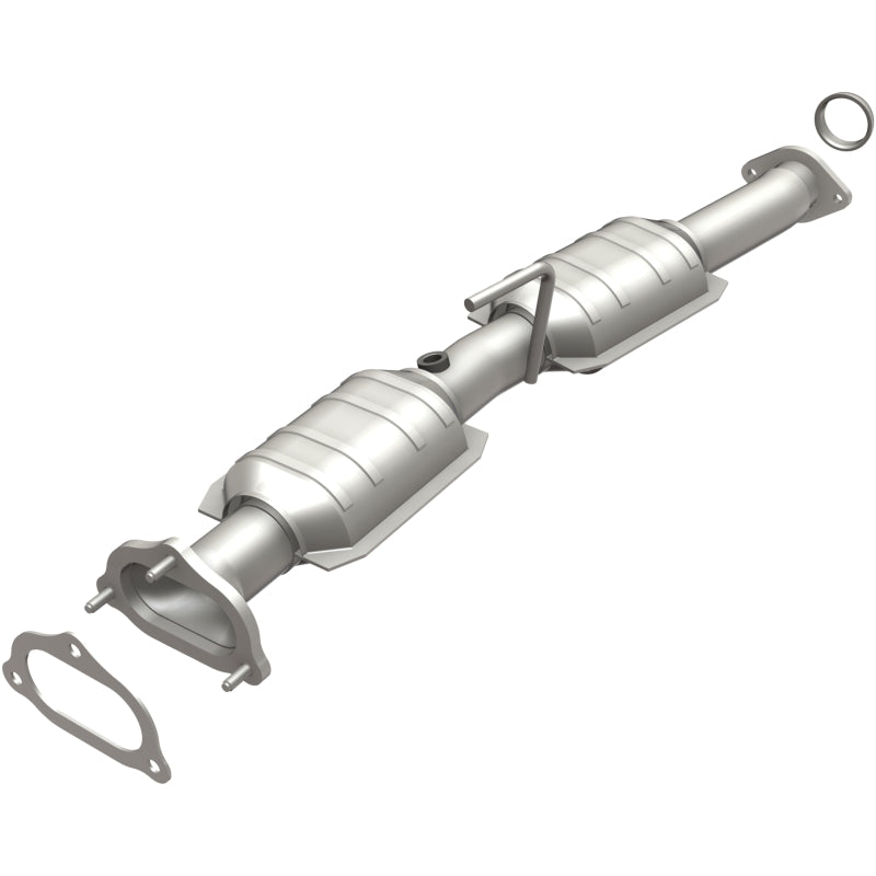 MagnaFlow OEM-Grade Direct-Fit Catalytic Converter - Ford Ranger Mazda B3000 B4000 2001-2003 V6 - Rear