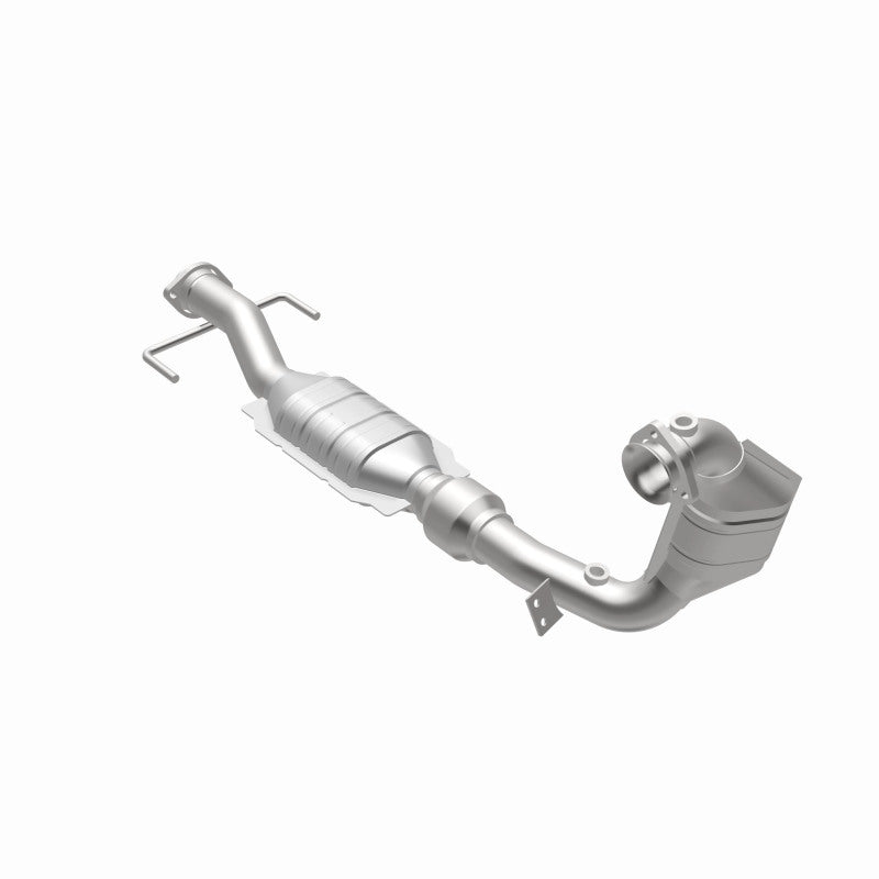 MagnaFlow OEM-Grade Direct-Fit Catalytic Converter - Saab 9-5 2000-2009 2.3L, view 3