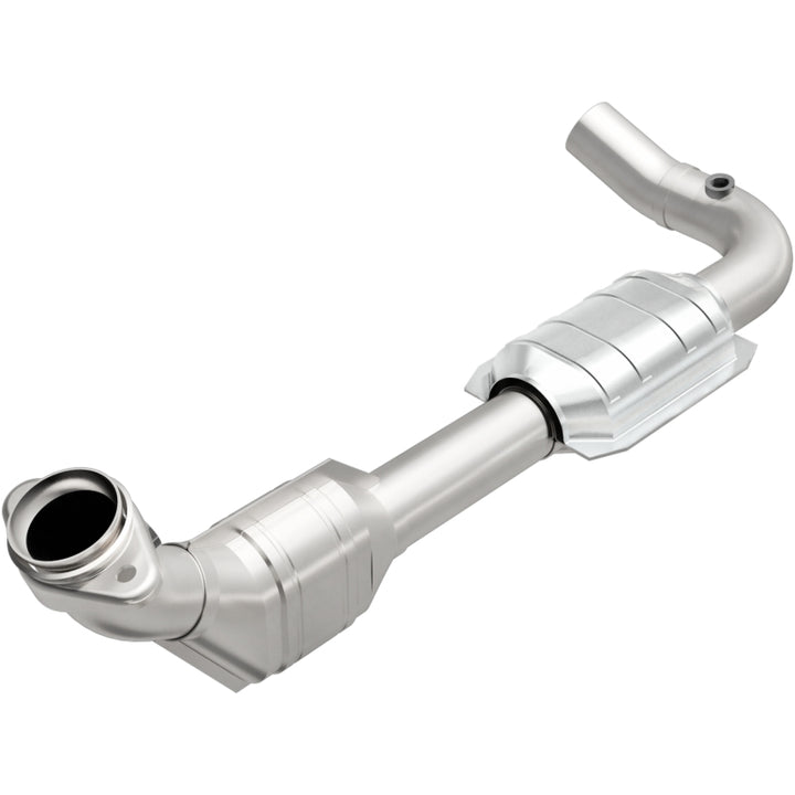 MagnaFlow OEM-Grade Direct-Fit Catalytic Converter - Ford E-150 E-250 Econoline 2000-2004 4.6L - Driver Side