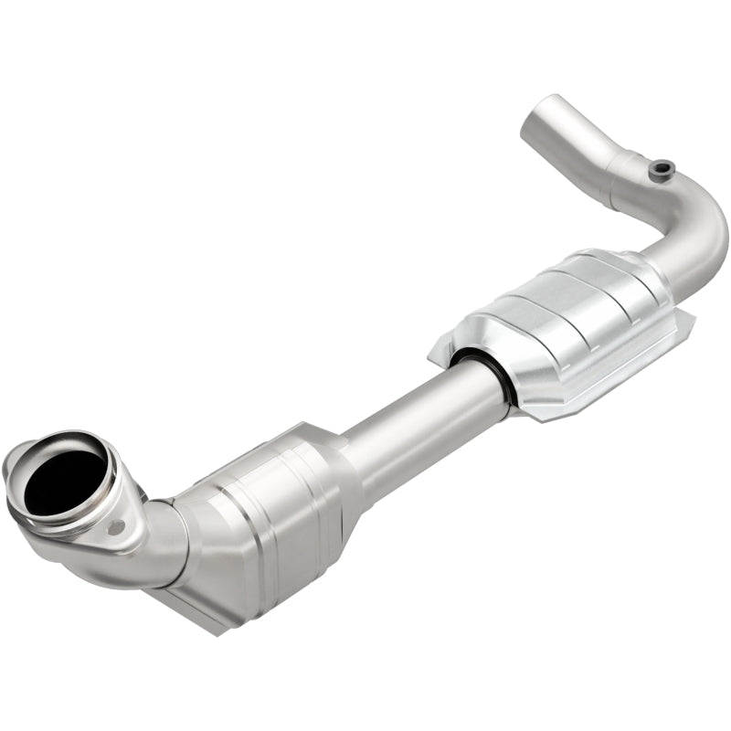 MagnaFlow OEM-Grade Direct-Fit Catalytic Converter - Ford E-150 E-250 Econoline 2000-2004 4.6L - Driver Side