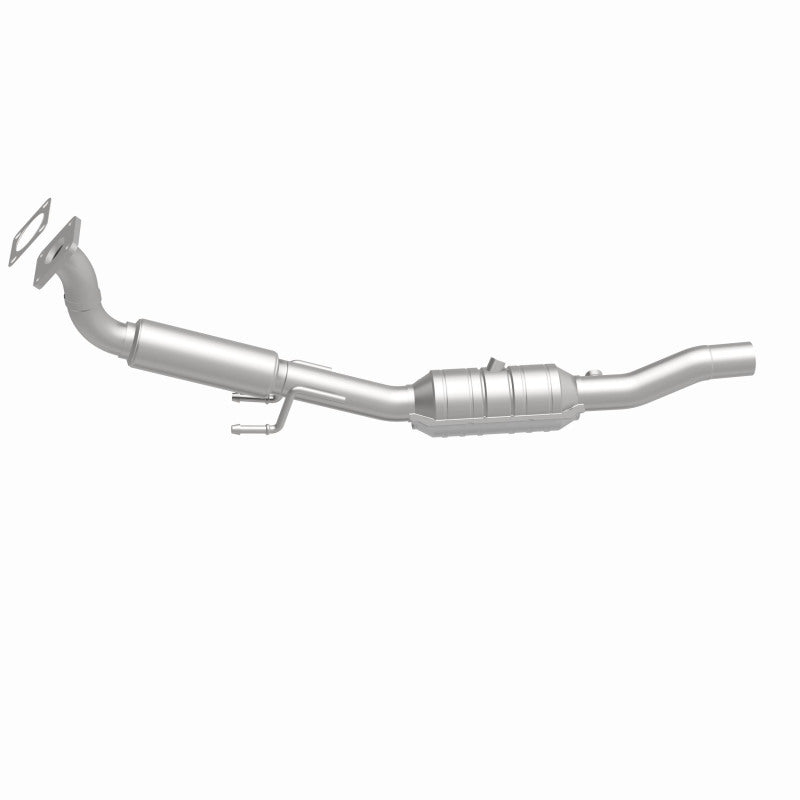 MagnaFlow OEM-Grade Direct-Fit Catalytic Converter - Volkswagen Jetta 2004-2005 2.0L, 360 degree view